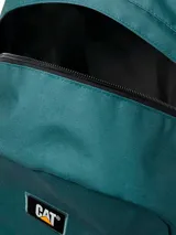 Mochila urbana de diseño clásico en color verde azulado, con compartimento principal y bolsillo acolchado para portátil. Cuenta con correas ajustables de malla, dos bolsillos laterales de red y detalles reflectantes en el frente.