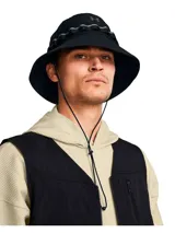 Gorro tipo bucket negro con cinta decorativa con presillas y cordón ajustable.