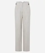 Pantalón recto de cintura alta, color beige con rayas verticales oscuras, bolsillos funcionales y detalle de aletas con botones en la cintura.