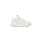 Championes Amiri MA-1 Low-Top de color blanco, con diseño chunky, paneles de malla y cuero, cordones tono sobre tono y suela de goma translúcida.