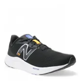 Championes New Balance Fresh Foam Arishi V4, color negro con detalles en blanco, azul y naranja.