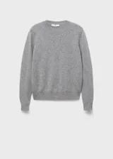 Jersey de punto fino confeccionado en 100% cachemira, con cuello redondo, diseño recto y manga larga.