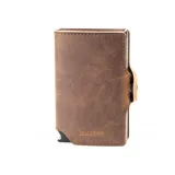 Billetera marrón de cuero con compartimentos para tarjetas y billetes.