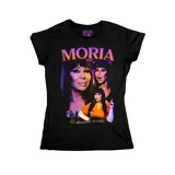 Remera negra de corte entallado con estampado frontal estilo bootleg que presenta múltiples imágenes de Moria Casán y la frase 'El decorado se calla'.