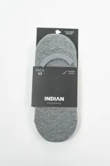 Pack de tres pares de medias invisibles de corte bajo, en colores lila, celeste y blanco.