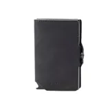 Billetera tipo tarjetero de cuero negro con caja de aluminio interna y sistema de deslizamiento para tarjetas. Cuenta con cierre mediante broche a presión.
