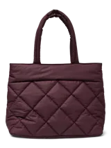 Bolso puffer negro, de diseño amplio y acolchado con costuras horizontales, con doble manija para llevar al hombro y cierre superior.
