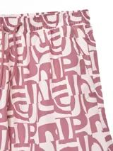 Short de baño azul con estampado de motivos marinos en celeste.