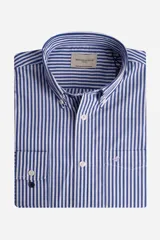 Camisa de manga larga Brooksfield con diseño de rayas verticales en azul y blanco. Presenta cuello abotonado, cierre frontal con botones y un bolsillo en el pecho con el logo de la marca bordado.