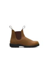 Bota tipo Chelsea Blundstone modelo #562, confeccionada en cuero premium color marrón con elásticos laterales a tono y suela de goma negra antideslizante.