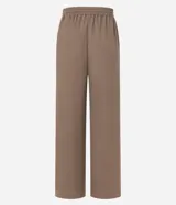 Pantalón celeste de corte recto, confeccionado en tejido orly con elástico y lazo en la cintura.