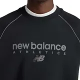Buzo de cuello redondo New Balance, color negro, con mangas raglán y logo estampado en el pecho.