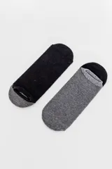 Pack de dos pares de medias invisibles, un par negro con talón gris y un par gris con talón negro.