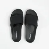 Chancletas O'Neill modelo Maverick II de color negro, con tira ancha superior perforada y logo de la marca en contraste.