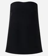 Blusa negra sin breteles confeccionada en poliéster y elastano.