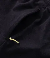 Bermuda deportiva Get Over para hombre, de color negro, con cintura elástica, cordón de ajuste y bolsillos laterales.