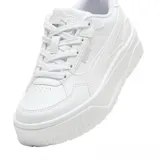 Championes urbanos Puma Karmen II, color blanco con logo Puma en plateado.