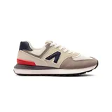 Championes urbanos American Sport modelo Mila 2.0, con capellada en tonos gris, blanco y beige, detalles en azul y rojo, y logo en el lateral.
