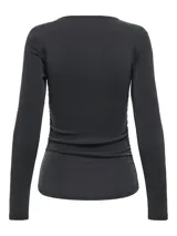 Top de manga larga color gris oscuro, con cuello redondo y diseño ajustado con fruncidos laterales en el cuerpo.