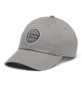 Gorro unisex de algodón color gris, con visera curva y logo circular bordado de Columbia en el frente. Cuenta con cierre de velcro ajustable en la parte trasera.