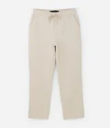Pantalón de corte recto confeccionado en tejido de algodón, con cintura elástica ajustable mediante lazo y bolsillos laterales.