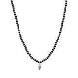 Collar de plata 925 con piedras de espinela negra y dije de labradorita en forma de gota.