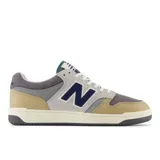 Championes New Balance 480 unisex, inspirados en las zapatillas de baloncesto BB680. Diseño en tonos gris, beige y azul marino, con logo "N" en el lateral.