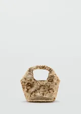 Bolso de mano pequeño completamente revestido de lentejuelas doradas, con asa integrada y cierre magnético interior.