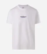 Remera de algodón blanca de corte comfort, con cuello redondo, manga corta y estampa en la espalda con ilustración de auto y la palabra 'Turbo' en azul.