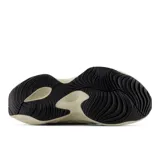 Championes New Balance WRPD Runner unisex, color crema con logo "N" en gris topo, confeccionados en malla, cuero y lana.