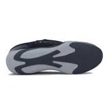 Zapatillas urbanas Kolosh negras con cordones y cierre lateral, detalles de perforaciones y apliques brillantes.