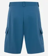 Bermuda de sastrería color azul con bolsillos cargo laterales, trabillas en la cintura y pliegues.