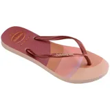 Ojotas Havaianas Slim Palette Glow con base estampada con franjas de colores pastel y tiras finas color cobre.