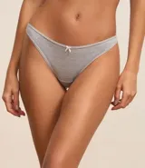 Kit de dos bombachas bikini de algodón, una lisa color gris y otra estampada a rayas horizontales blancas y grises, con moño decorativo en el centro.