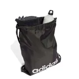 Mochila tipo saco Adidas de color negro, con cierre de cordones y logo de la marca estampado en blanco en la parte frontal.