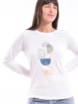 Remera negra de manga larga con escote en V y estampa frontal blanca con diseño de soles y la frase 'Woke Up'.