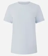 Remera básica de algodón con cuello redondo y mangas cortas con dobladillo. Diseño liso y corte clásico.