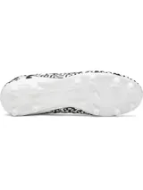 Championes de fútbol Under Armour Magnetico Select 5 con diseño de estampado digital en blanco y negro. Presentan parte superior de piel sintética, cuello textil tipo calcetín y suela de TPU con tacos cónicos para tracción en césped natural.