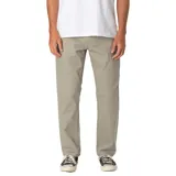 Pantalon de corte recto confeccionado en tejido Bull Denim de algodón, con diseño clásico de cinco bolsillos y cierre frontal con botón y cremallera.