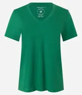 Remera básica celeste de media malla, con escote en V y mangas cortas.