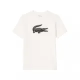 Remera Lacoste Sport de manga corta y cuello redondo en color blanco, con gran estampado del cocodrilo característico de la marca en el pecho.