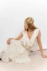 Gorro tejido en crochet color marrón, con hilo 100% algodón.