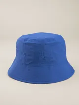 Gorro tipo bucket color azul marino con logo bordado al tono de la marca Benson & Thomas.