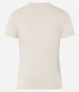 Remera básica de cuello redondo y manga corta, confeccionada en algodón suave y transpirable. Diseño liso y versátil de la marca Blue Steel.