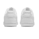 Championes Nike Court Vision Lo NN de diseño clásico inspirado en el básquetbol, con capellada de cuero sintético texturizado y suela de goma resistente.
