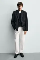 Zapato tipo oxford de vestir en color marrón oscuro, con diseño de puntera reforzada y cordones al tono.