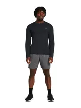 Short deportivo Under Armour modelo UA Launch de 7 pulgadas para hombre, de color gris, confeccionado en tejido ligero y elástico con forro interior de malla, cintura con cordón y bolsillos laterales.