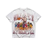 Camiseta blanca de manga corta con gran estampado frontal de perros deportistas jugando al básquet y la inscripción 'Valley Athletic', con detalles de pedrería y strass.