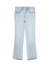 Jeans straight de tiro alto en color celeste lavado, con diseño clásico de cinco bolsillos y cierre frontal con botón y cremallera.