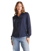 Camisa de satén marca Zac & Rachel, color azul marino, con cuello clásico, cierre frontal con botones y mangas largas con puños abotonados.
